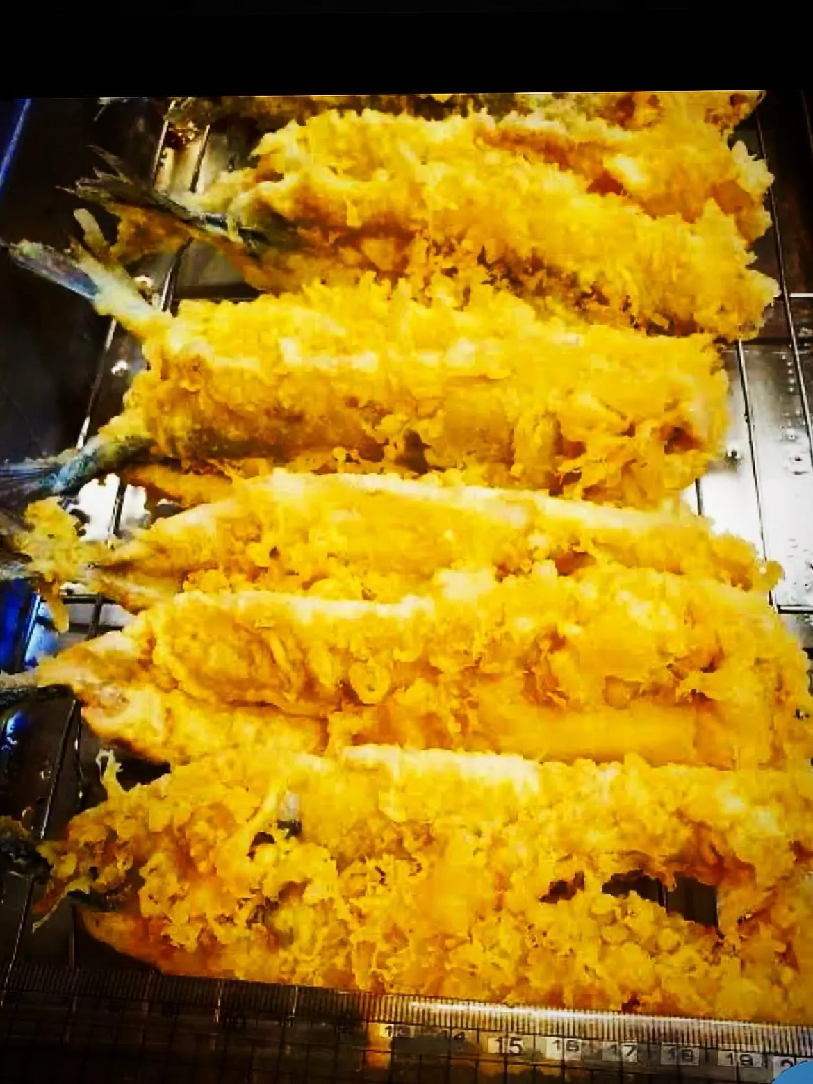 新宿の「天ぷら天秀」では、海の幸を存分に楽しむことができます...