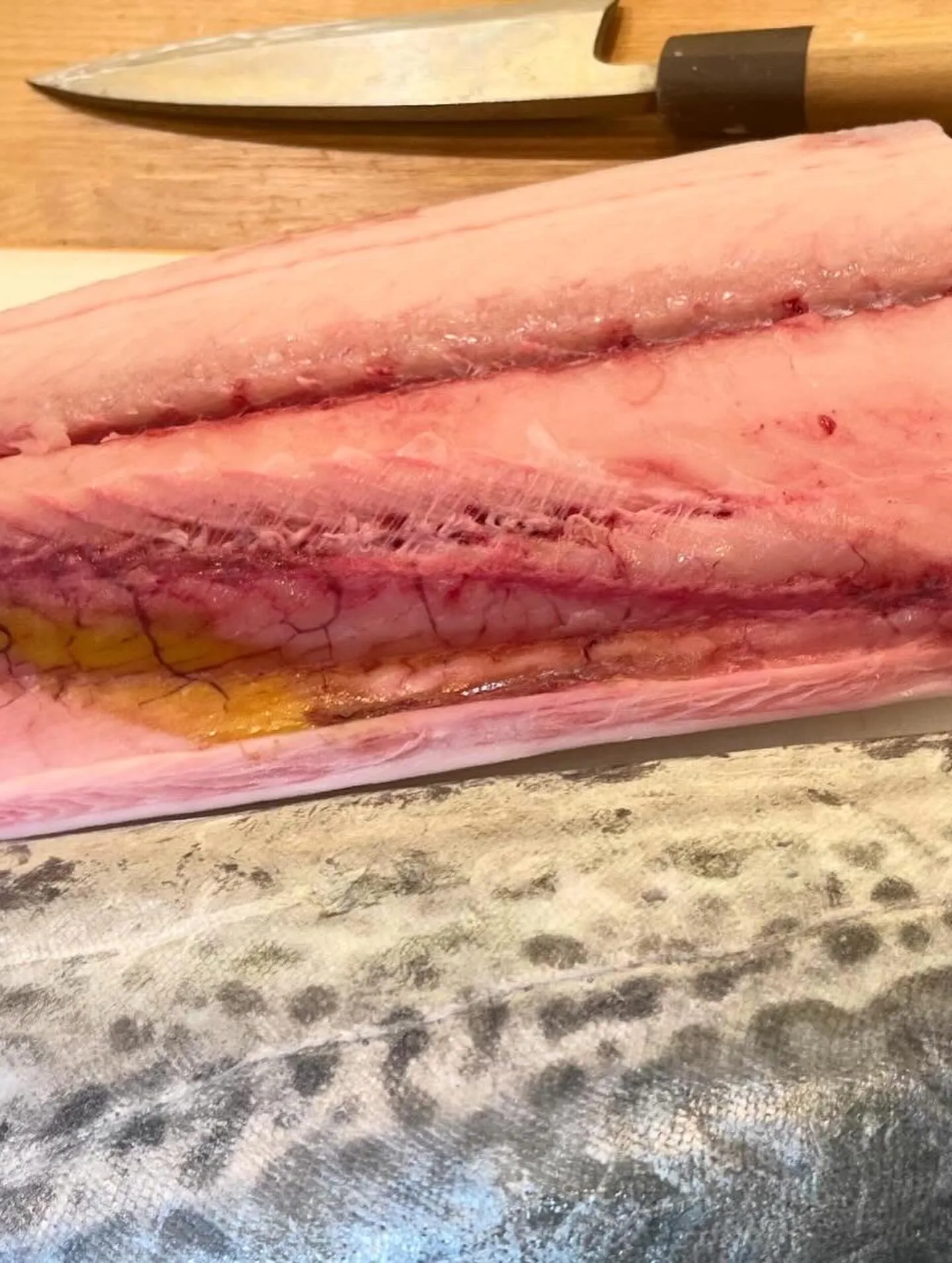 西新宿にてお待ちしております、天ぷら天秀です。