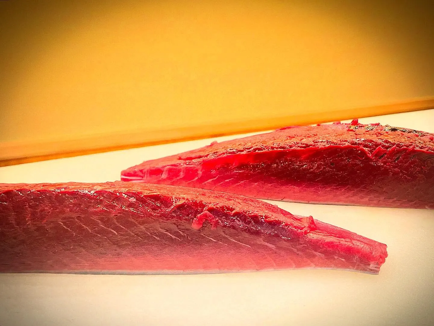 皆様こんにちは、西新宿の天ぷら専門店「天秀」でございます。