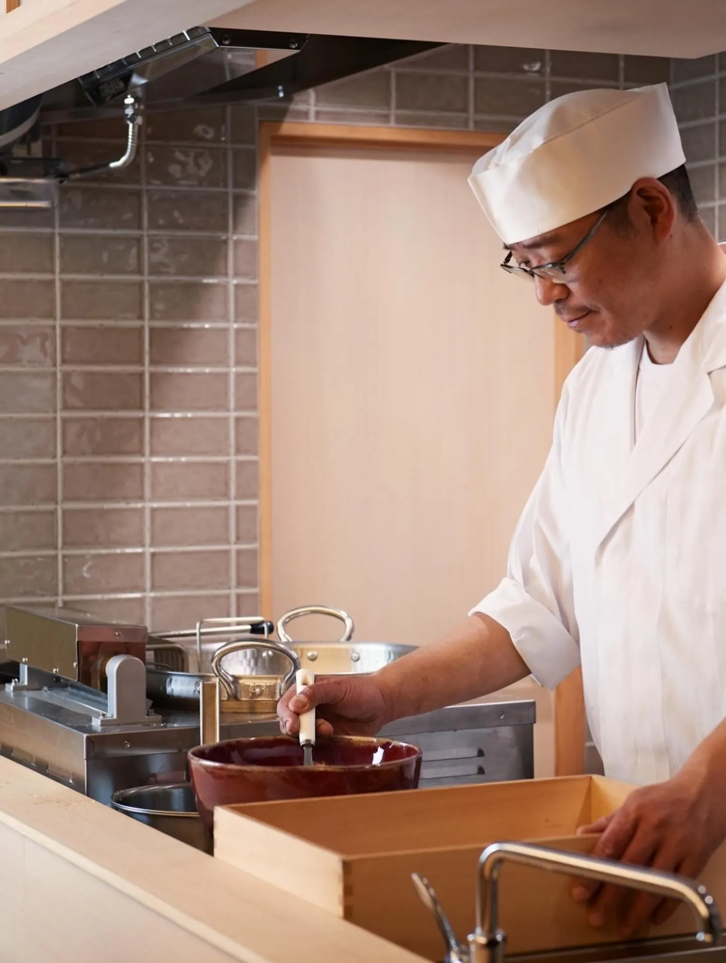 こんにちは、西新宿にある天ぷら専門店「天秀」です。